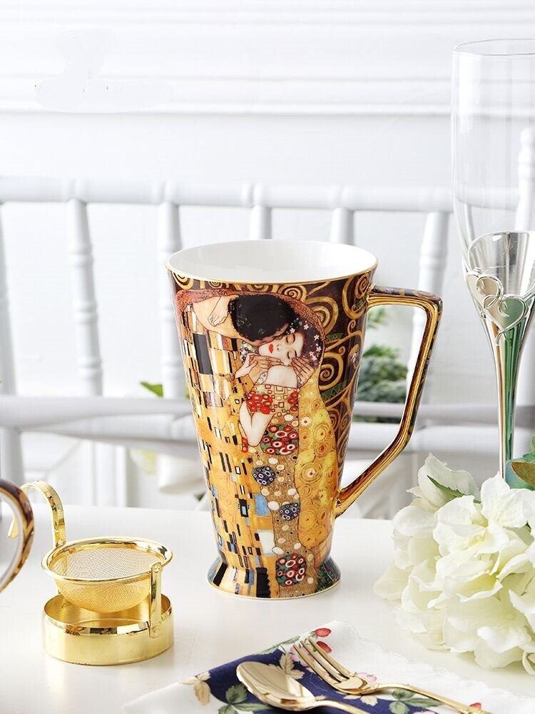 Decorazioni per la casa Klimt Kiss tazze in porcellana tazze da caffè Gustav Klimt Bone China tazza da tè ufficio per matrimoni bicchieri regali di compleanno