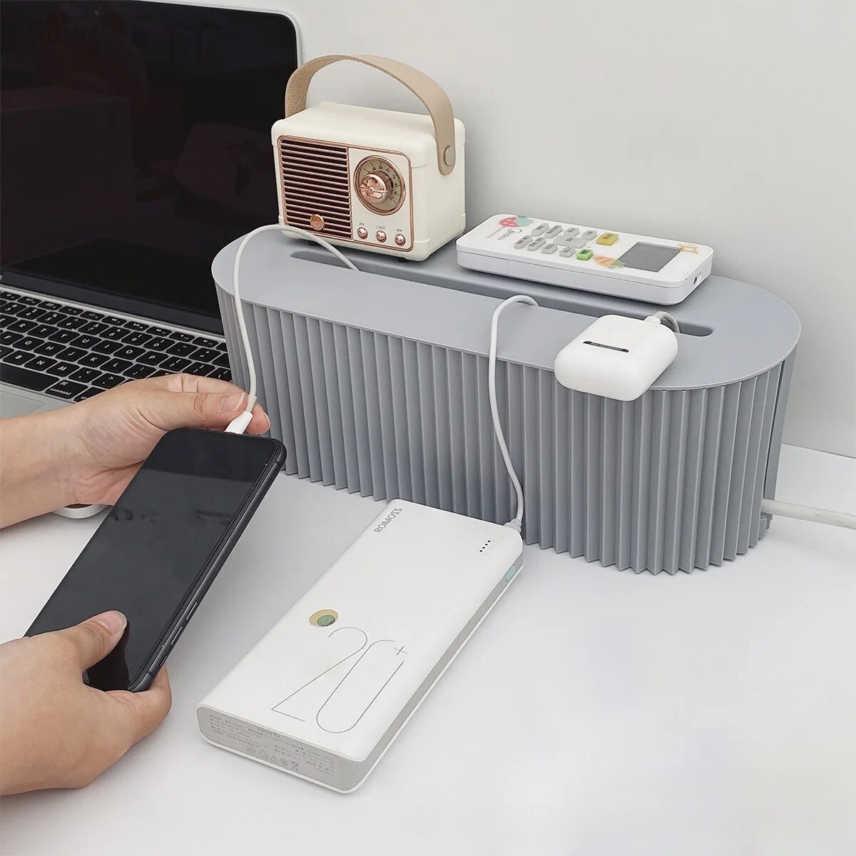 Caja de almacenamiento de cables con tapa para oficina, organizador de cables de alta capacidad, caja de gestión de cables de enchufe de escritorio que ahorra espacio, 1 unidad