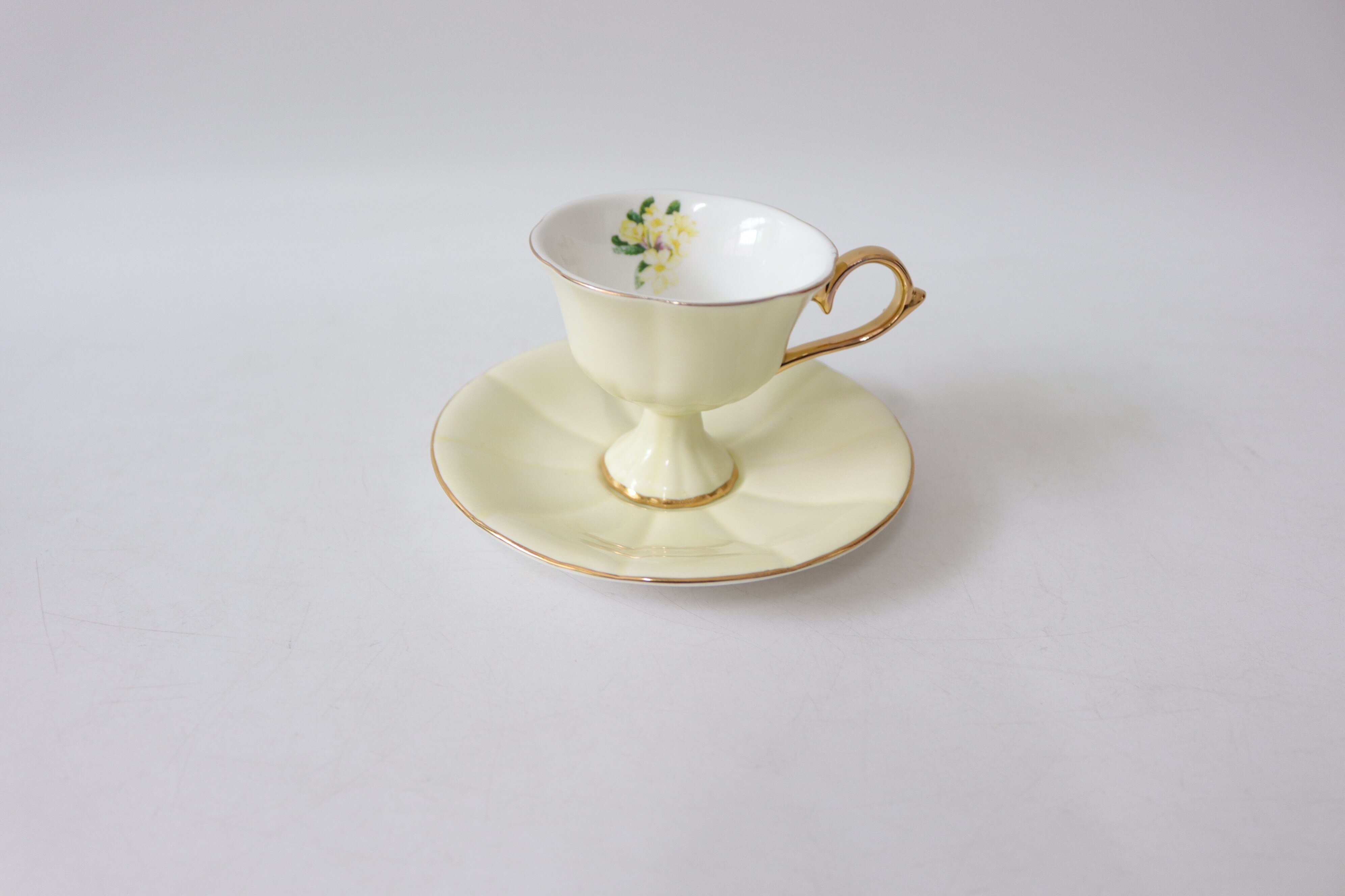 Chinese Tea Cup Set Porcelain Eco Friendly Simple Small Ceramic Coffee Cup Set Saucer Spoon Crockery Xicara Drinkware