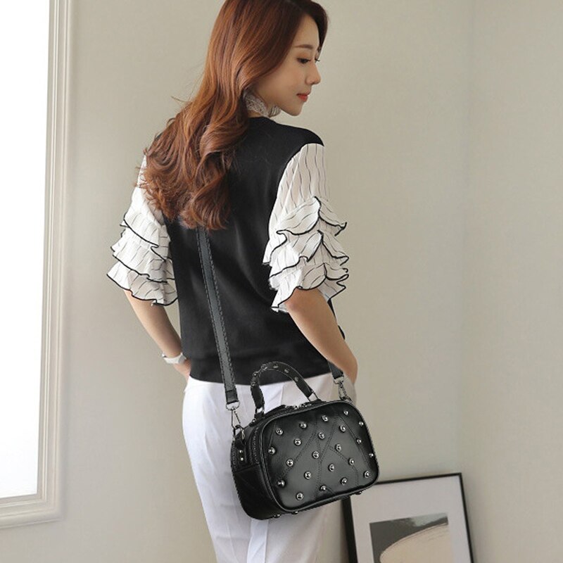 Bolsos de hombro con remaches para mujer, bandoleras cruzadas de piel auténtica, bolsas de viaje pequeñas y suaves