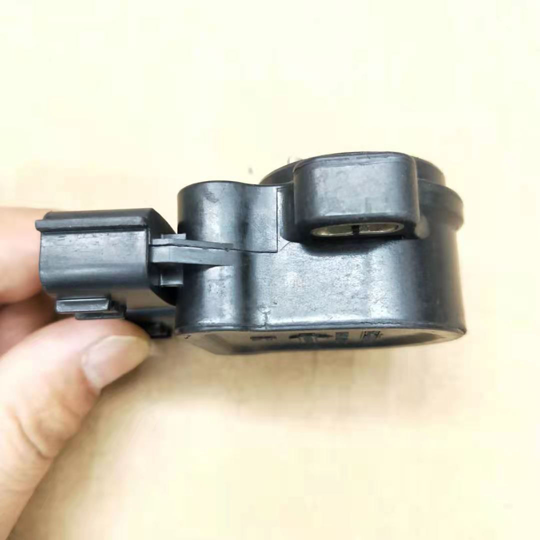Sensore Di Posizione Farfalla CHONSE A22-661-J03 Per Nissan Patrol Y61, Skyline R33 E Wagon – Sostituzione OEM, In Plastica ABS Nera