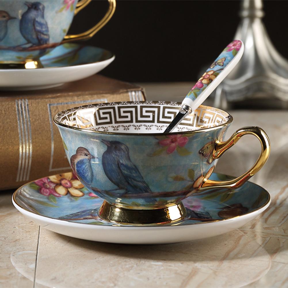 Europæisk stil ædel kaffe keramisk kop sæt med underkop ske luksus te kop til førsteklasses porcelæn te kop cafe fest