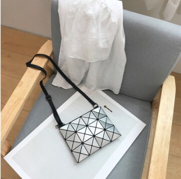 Geavanceerde Gevoel Tas Buitenlandse Stijl Vrouwen Tas Veelzijdige Messenger Bag Zomer Geometrische Ringer Kleine Tas Tij shoul: Zilver