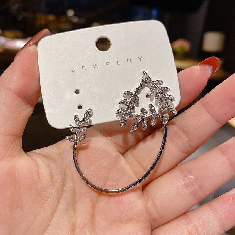 Koreaanse Trendy Bladeren Oorhaak Vrouwen Eenvoud Rond Oor Bone Sieraden Vrouwelijke Mode Oorbel Jassen Delicate Zirkoon Oorbellen