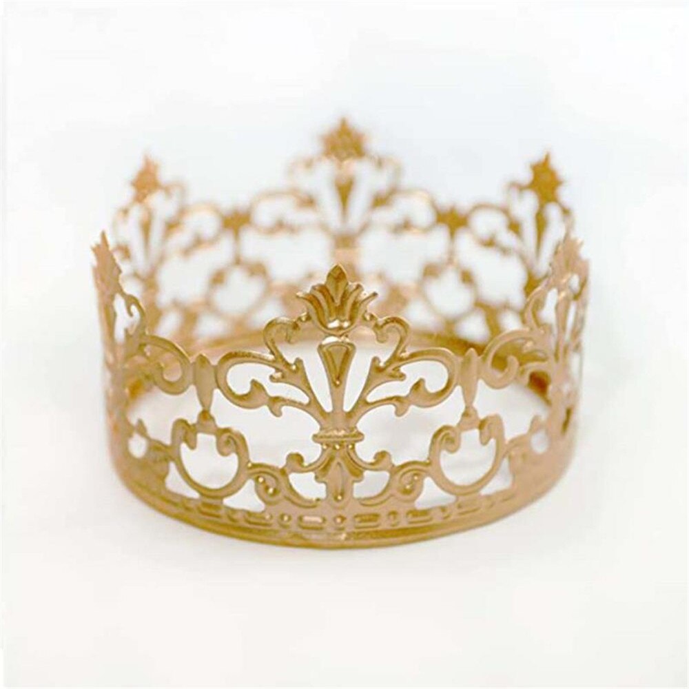 Type Princess Birthday Party Gold Color Crown Cake... – Grandado