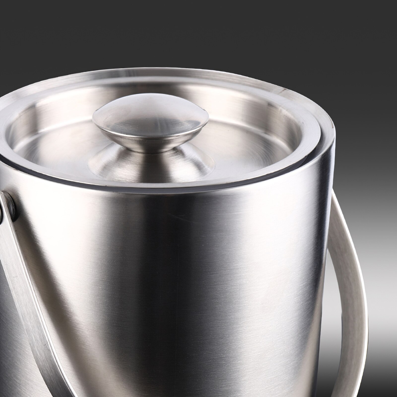 Ice Barrel Thermal Wine Various 2L Stainless Steel Ice Bucket With Lid Insulated Bucket Portable Chilling Bucket For Beers Bars