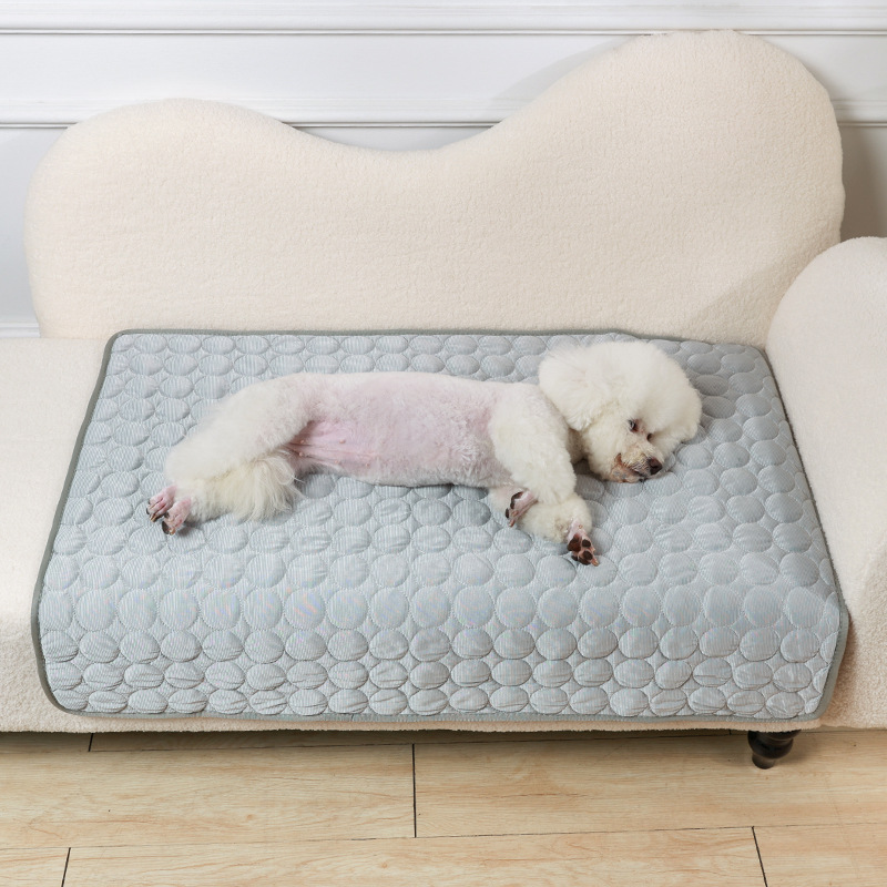 Sommer-Kühlmatte für Hunde und Katzen, Isomatte für Hunde, kühle Eisseide, feuchtigkeitsbeständiges Matratzenkissen, kleines Ebene-Kaltbett, 5 Größen: XXXL / Schokolade