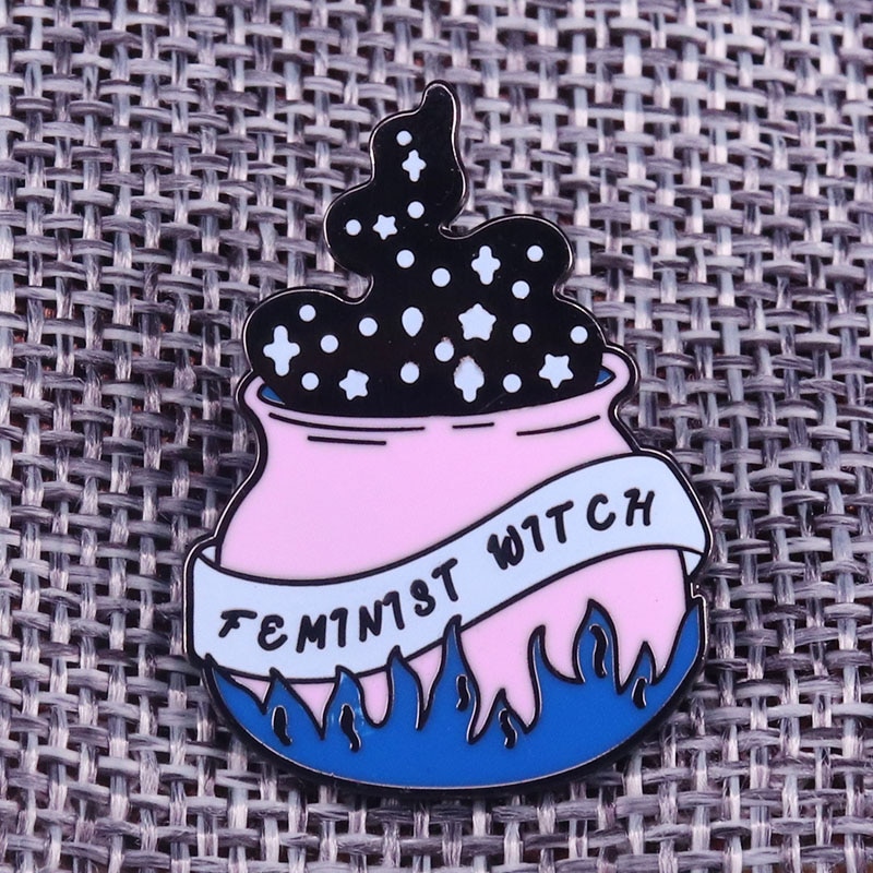 Ouija hednisk planchette wiccan magick witchy pin