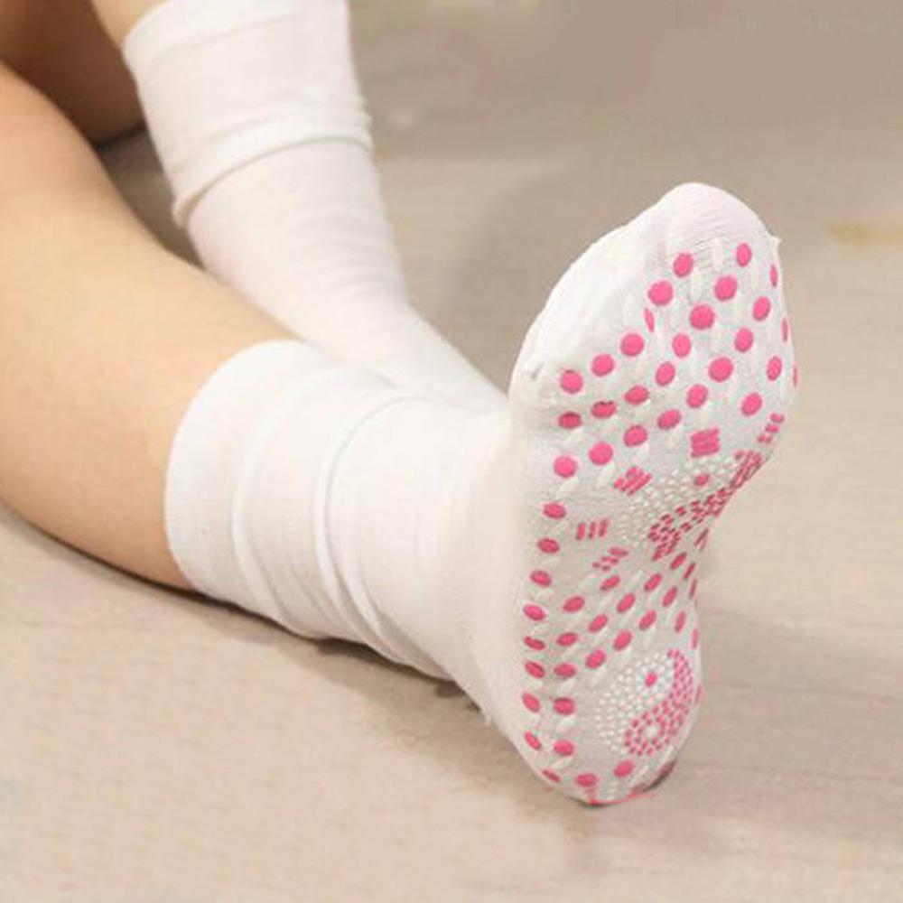 Selvopvarmning opvarmede sokker til kvinder mænd hjælper varme kolde fødder komfort sundhed opvarmede sokker magnetisk terapi vinter varm fodpleje: Hvid