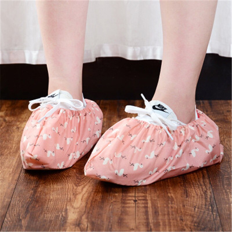 1Pair Waterproof Boot Covers Plastic Disposable Shoe Covers Mud-proof Shoes Covers Overshoes Disposable Shoe Covers