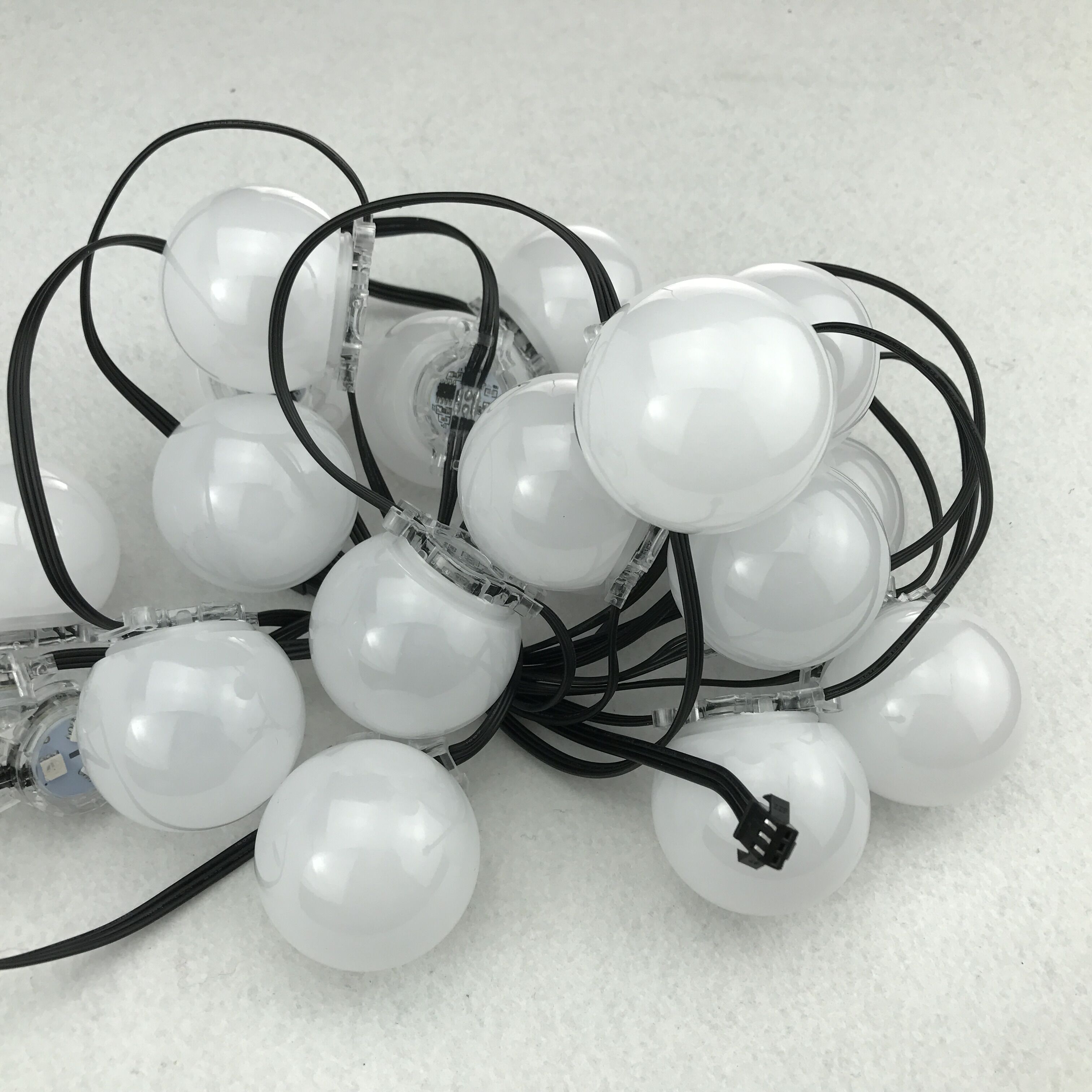 WS2818 DC12V Adresseerbare Rgb Full Color Pixel Module; IP68 Nominale; 50Mm Frosted Cover; 30Mm Base; 3Leds; 0.72W;18AWG Alle Zwarte Draad