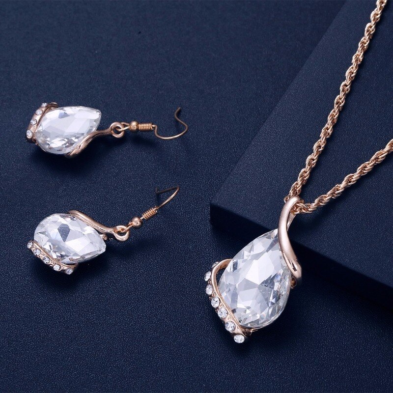 Afrikaanse Glamour Bruid Kleurrijke Kristallen Bruiloft Ketting Water Shape Hanger Stud Oorbellen Mode Vrouwen Sieraden Sets