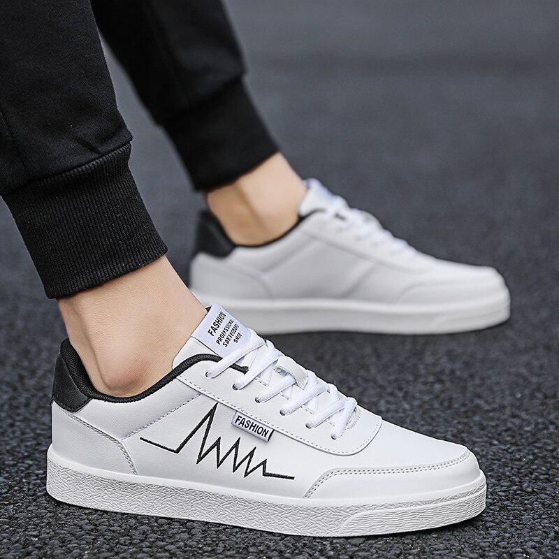 printemps tendance chaussures pour hommes chaussures décontractées blanc personnalité esprit Social jeune homme blanc tendance chaussures