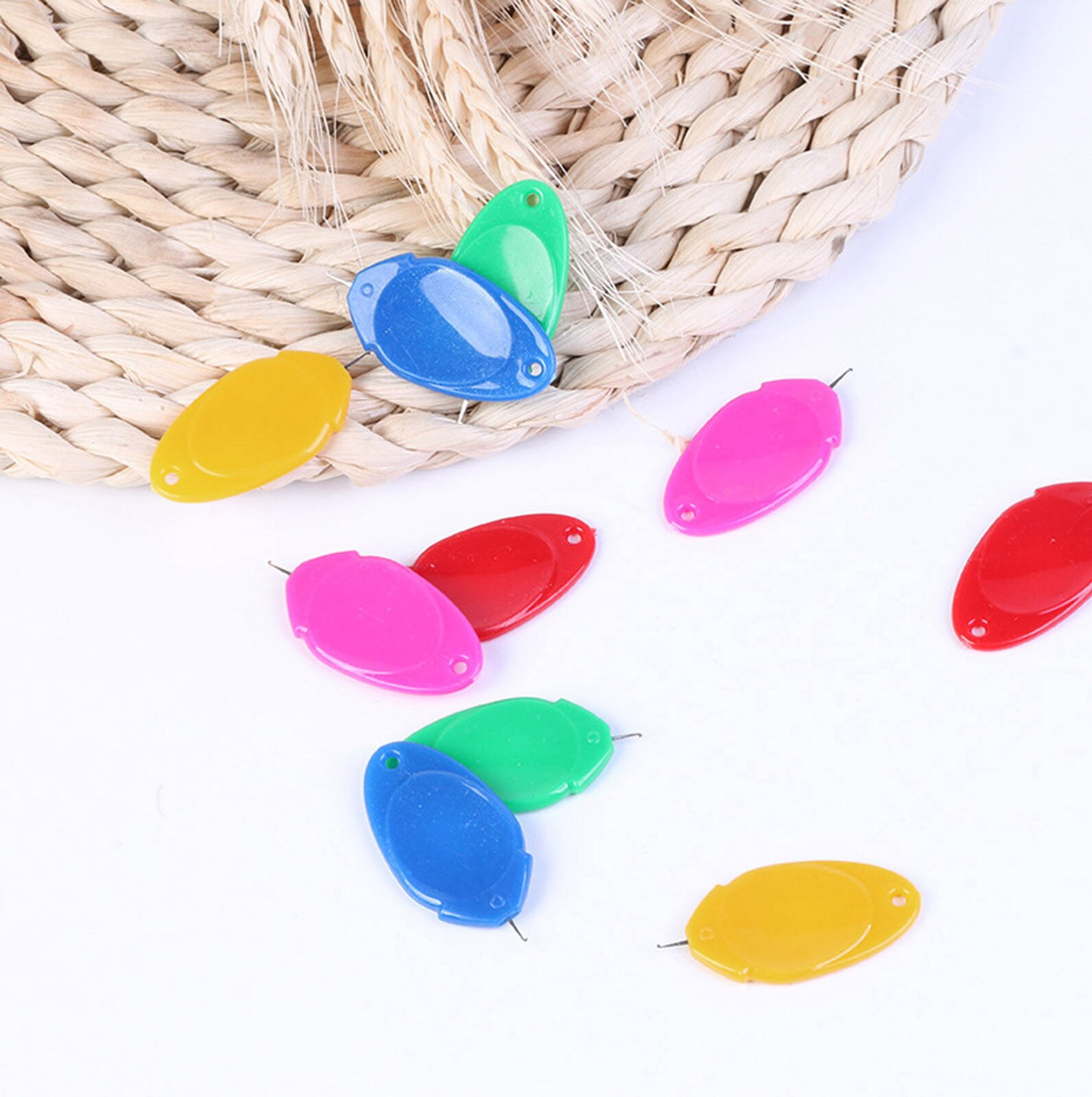 10pcs Needle Threader Hand Machine Sewing Stitch Insertion Tool for Sew Easy Automatic Sliver Bow Wire Needle Threader Home Tool