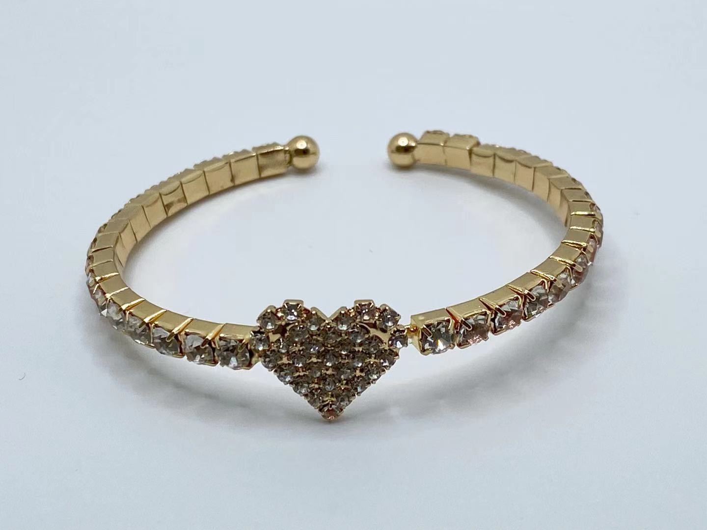 Simple and exquisite love couple bracelet elastic heart bracelet popular ladies rose gold bracelet lover: Light Yellow Gold Color