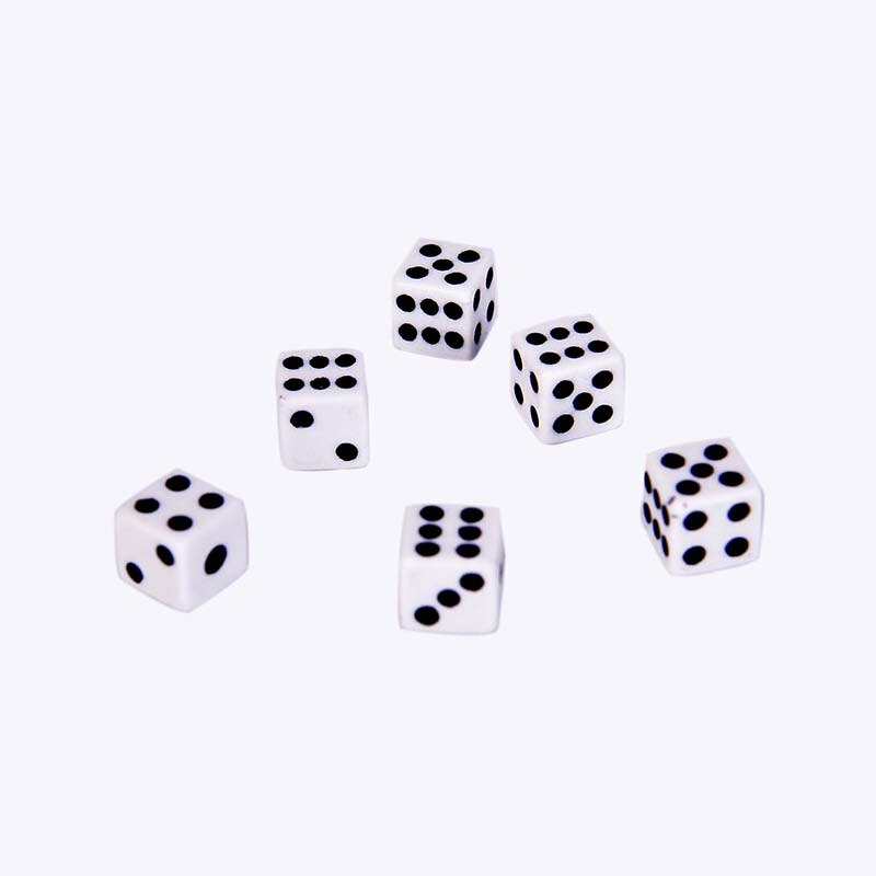 50 Pieces Dices 8mm Plastic White Gaming Dice Standard Six Sided Decider Birthday Parties Board Game