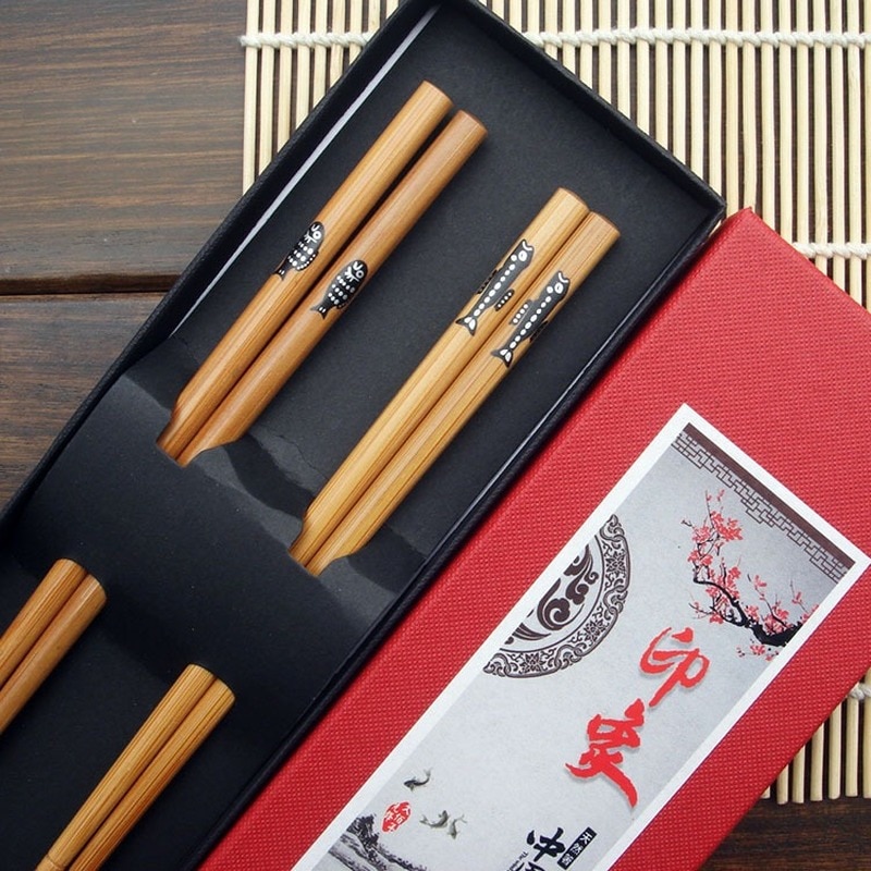 2 Pairs Vis Patroon Japanse Verkoolde Bamboe Eetstokjes Handgemaakte Huishoudelijke Herbruikbare Sushi Bamboe Eetstokje Set Servies