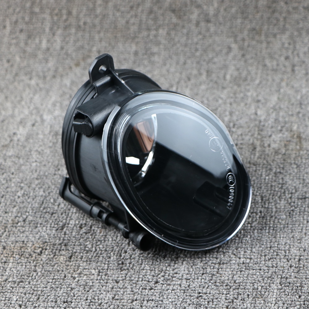 30764931 Front Bumper Fog Lamp Right Side Fog Light Without Bulb For VOLVO S40 V50