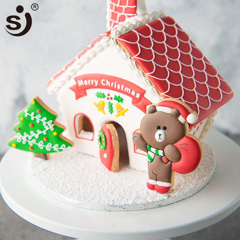 SJ 8Pcs Plastic 3d Baking Cookie Cutter Christmas Set House Snowman DIY Mould Cookie Moulding Clay Plastic Cutting