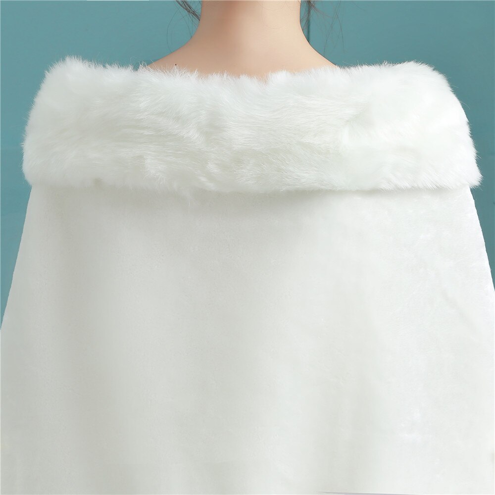 Winter Faux Fur Warm Bridal Wraps Beautiful Boleros Bridal Jacket Wedding Accessories