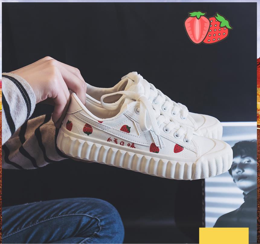 Femmes chaussures fraise toile chaussures haut coréen avec rétro Hong Kong style conseil chaussures chaussures plates chaussures vulcanisées: 01strawberry / 7.5