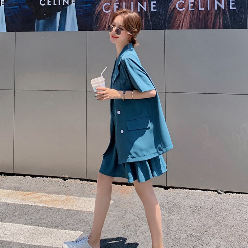 Conjuntos de dos piezas para mujer, Blazer y elegantes faldas para mujer, traje suelto de manga corta, chaqueta Mini plisada, trajes coreanos