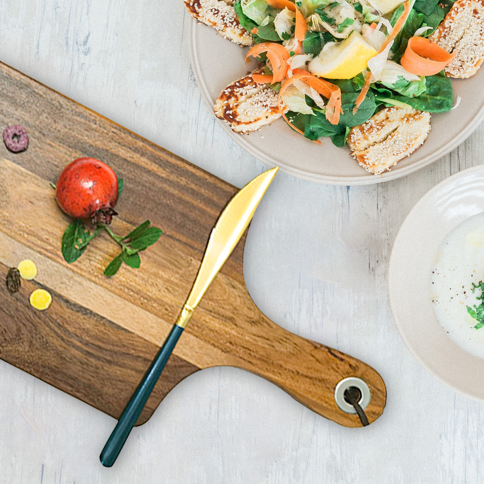 Steak Wood Serving Board Charcuterie Acacia Wood Cutting Board Steak Plate with Handle for BBQ and Grill Wooden Serving Tray