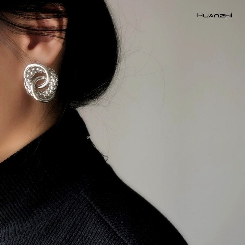 Huanzhi Retro Geometrische Onregelmatige Multi-layer Cirkel Twisted Cross Hollow Out Metal Stud Oorbellen Voor Vrouw Meisjes Sieraden