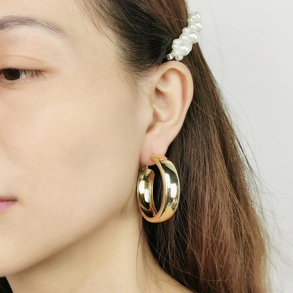 Manilai 30 40 50 60mm de largura metal grande argola brincos jóias redondos brincos de declaração feminina cor prata dourada moda brincos: Gold 4cm