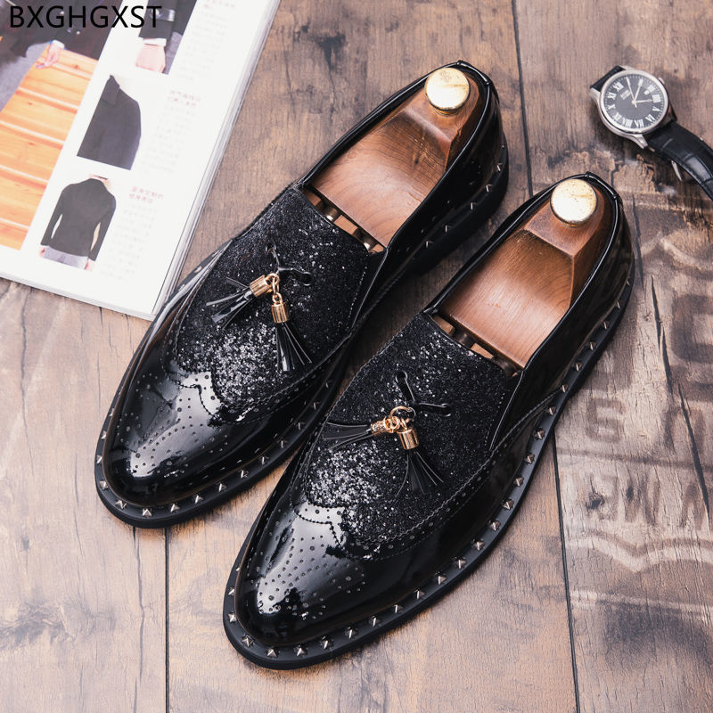 Zwarte Lakschoenen Mannen Kwastje Brogue Mannen Jurk Schoenen Loafers Pak Schoenen Voor Mannen 2022 Zapatos De Vestir Para hombres