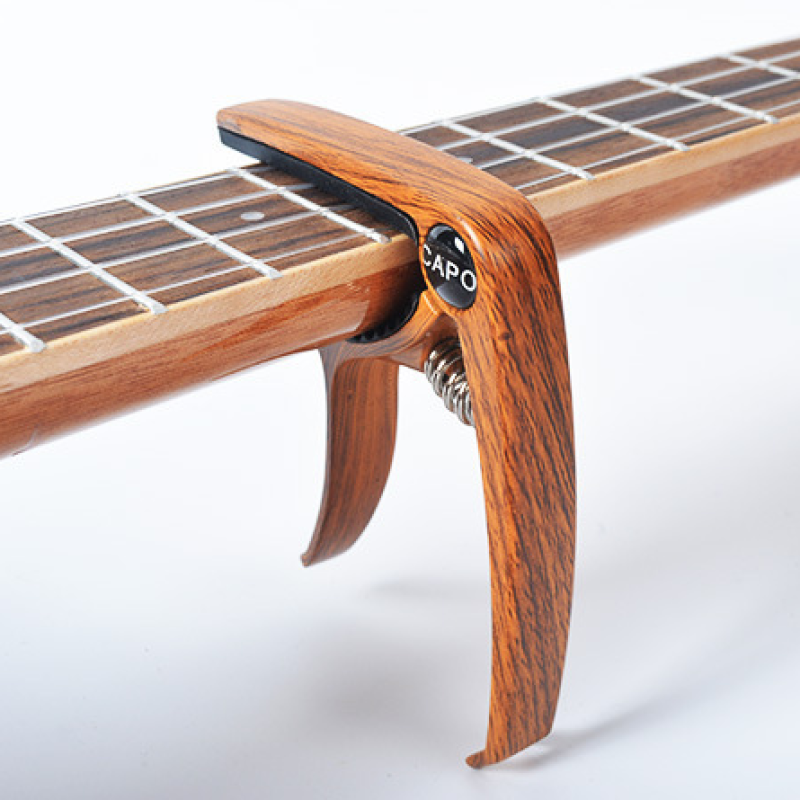 Metal guitar capo zinklegering til akustisk klassisk elektrisk guitar tuning klemme guitar streng pin puller capotraste guitarra: Grøn