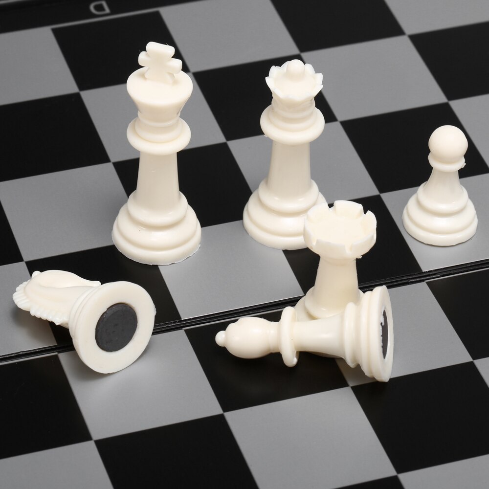 Jeu d'échecs magnétique pliant en plastique échiquier léger conseil jouets éducatifs jeu de salon en plein air Portable Parent-enfant jouet