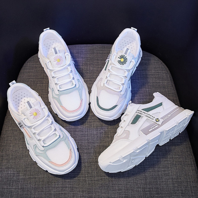 Tenis Femenino de malla transpirable para mujer, zapatillas de deporte blancas de fondo grueso y suave, deportivas para Fitness, novedad de