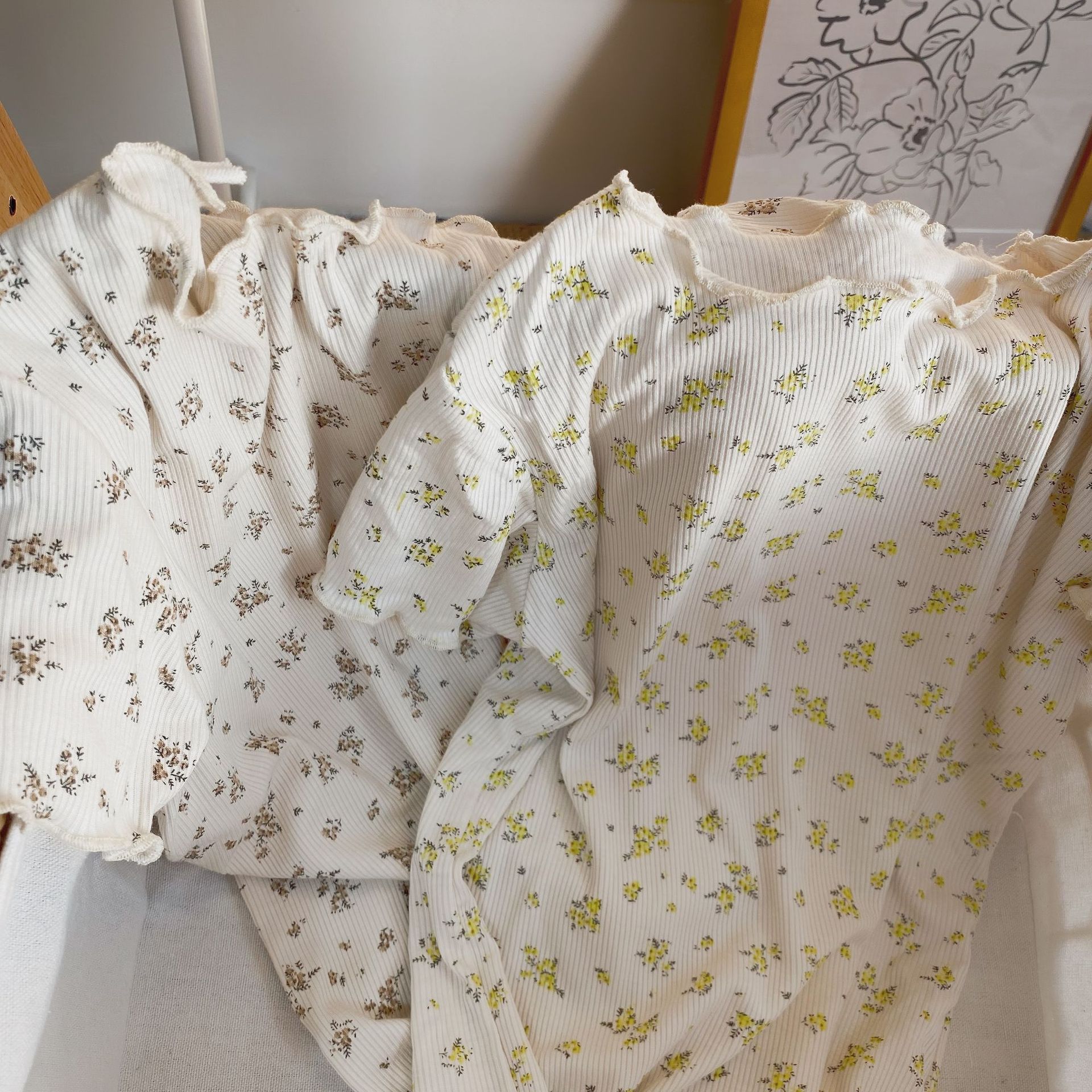 Deer jonmi 2022 Summer Baby Girls t-shirt con stampa floreale stile coreano bambini morbidi t-shirt sottili manica corta bambini Casual top