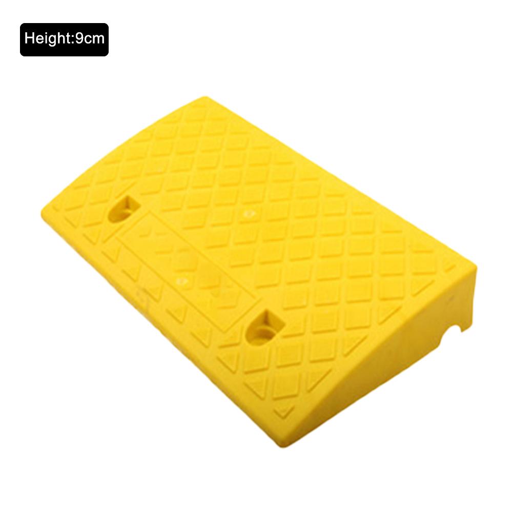 5/9 rampes de bordure en plastique de moto de voiture portative de protection de pente de taille Kit en plastique résistant de PVC protection de pente antidérapante pour la voiture d'allée: D