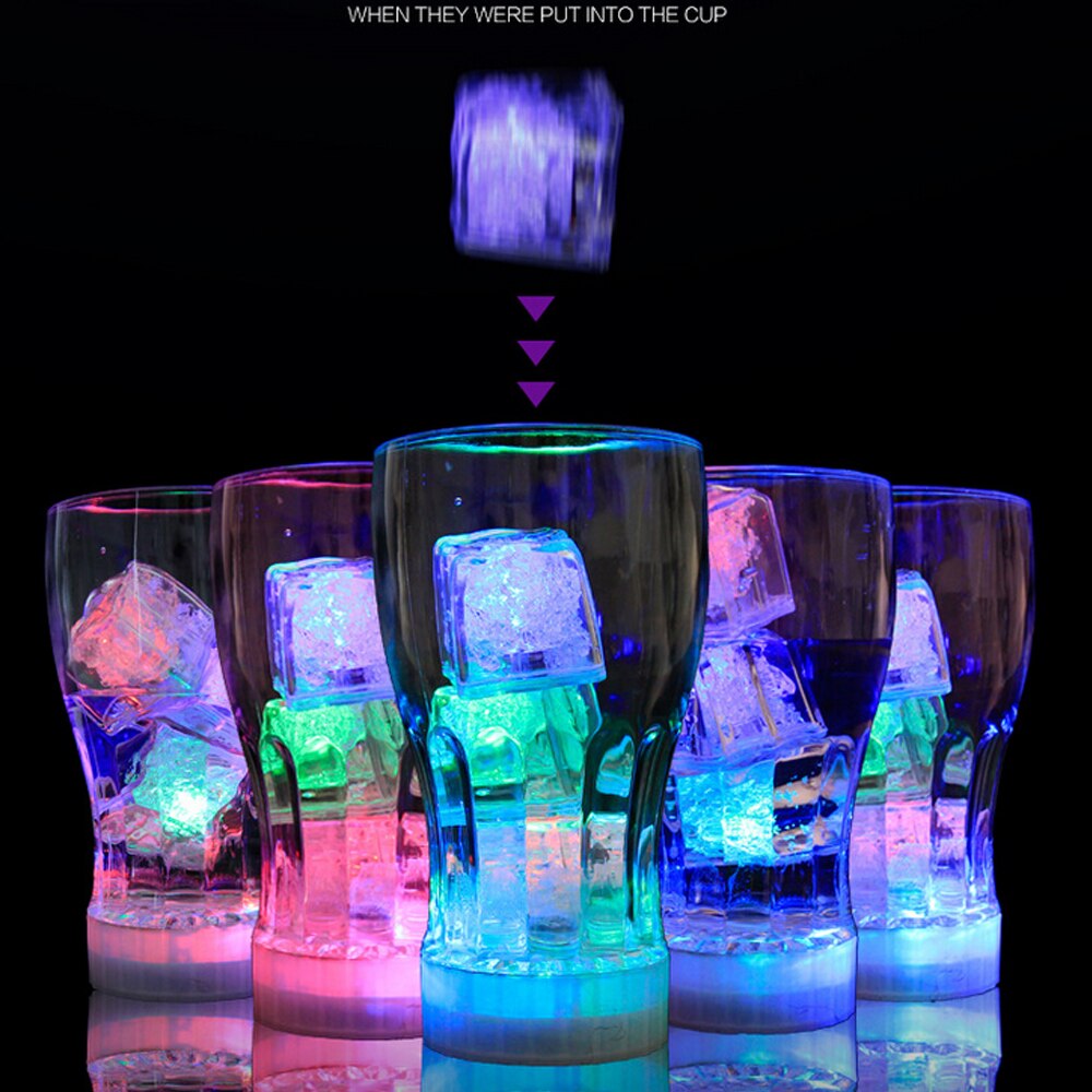 1Pcs Glowing Ijsblokjes Kleurrijke Inductie Elektronische Ice Cube Cocktail Nachtlampje Koffie Drinken Whisky Bar Wijn Ijsblokjes
