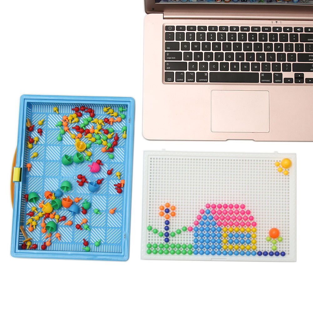 Peg Board with 296 Pegs NIN668