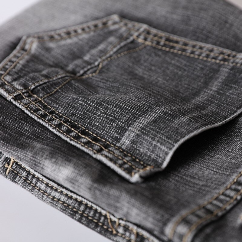 Gewassen italiaanse herenjeans van het merk balplein, rechte pasvorm, distressed en gescheurde jeans voor heren.