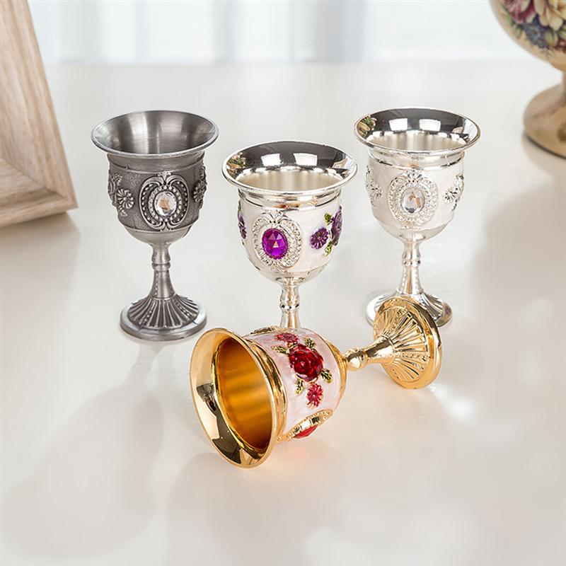 Edelstein Inlay Stil Zink Legierung Becher Wein Becher Geschnitzt Weiß Schnaps Glas Stengel-tasse Stemware für Heimat Bar Partei (zufällig Flo