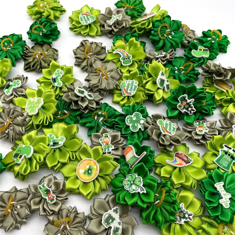 Lazos para el pelo de perros pequeños, gomas de goma para el pelo del Día de San Patricio, accesorios para el cabello del perro Yorkshire Clover, lazos de aseo para productos de mascotas, 50/100 piezas