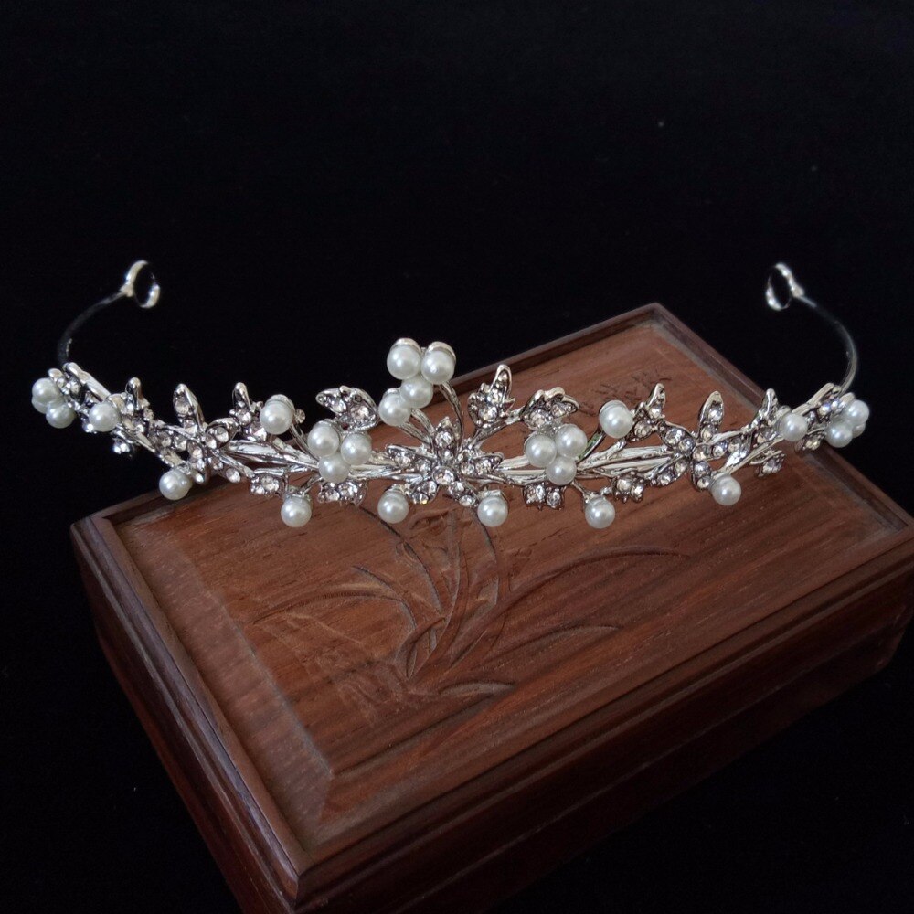 3 disegni di Moda di Cristallo Wedding Bridal Tiara Crown Per Le Donne di Promenade Diadema Ornamenti Per Capelli Da Sposa Monili dei capelli Della Sposa accessori: Style 2 Pearl Tiara