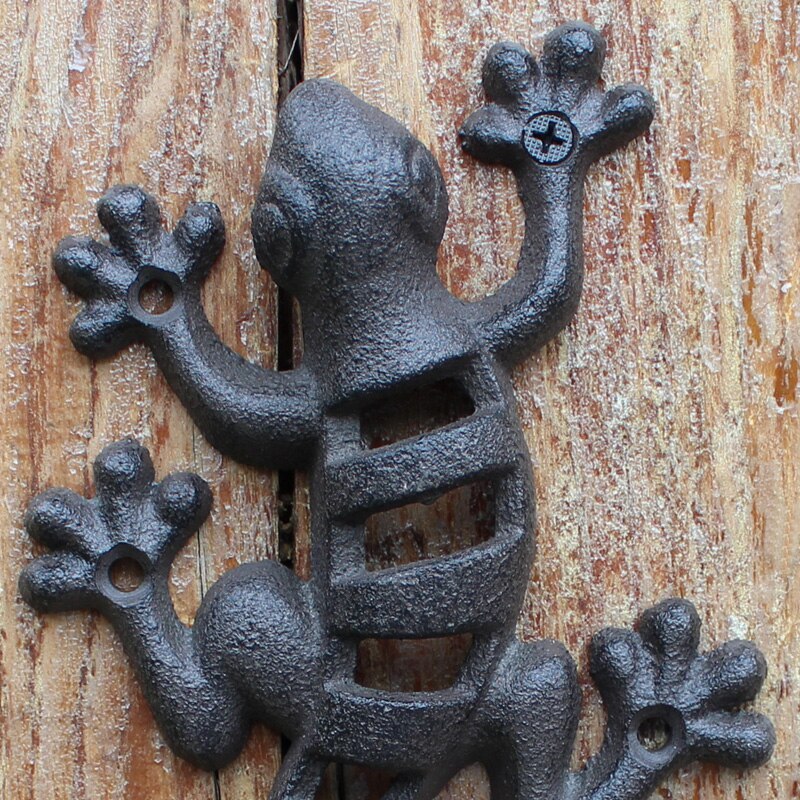 Wall Mounted Rustic Decorative Cast Iron Gecko