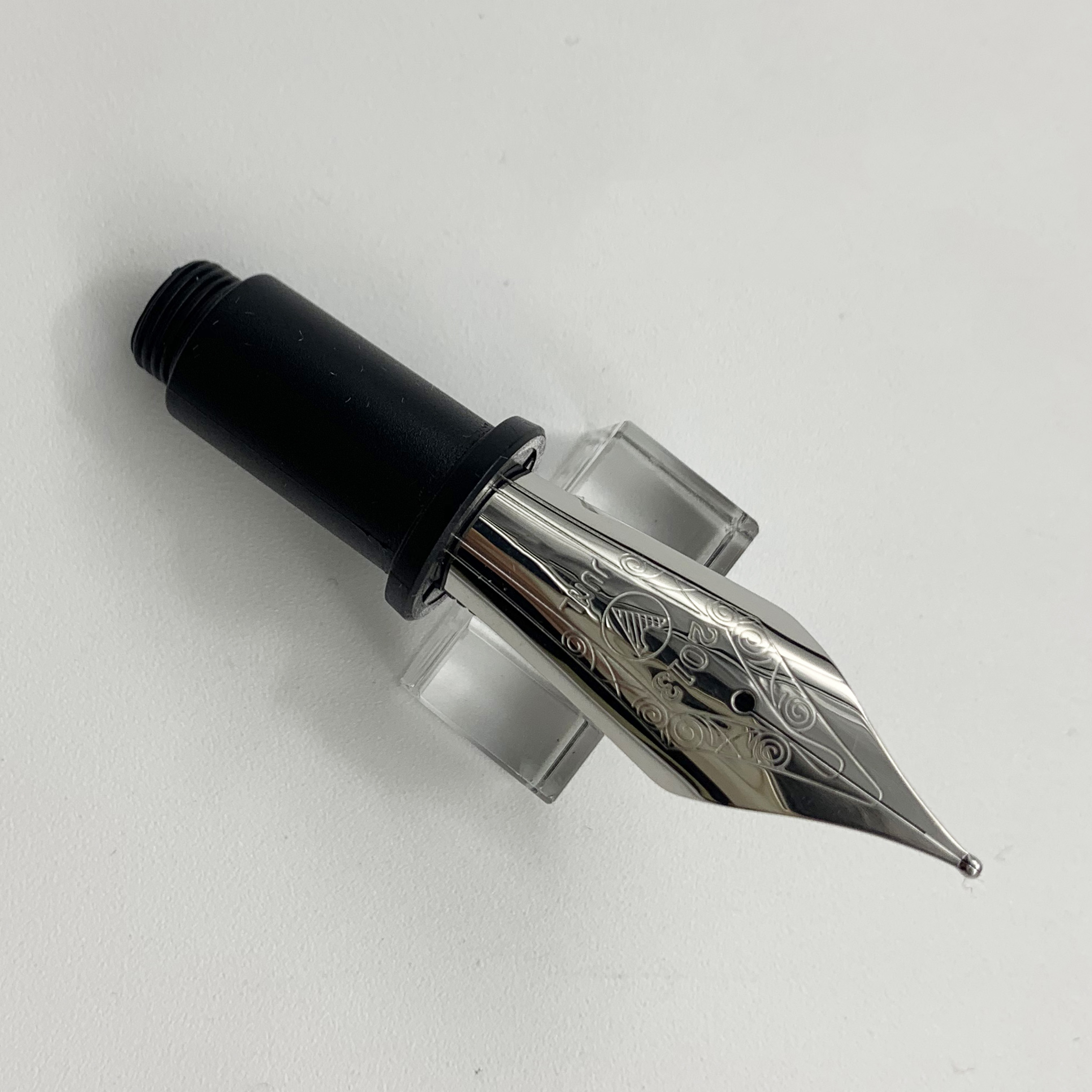 WingSung-pluma estilográfica gigante de pistón de resina 930, N0.9 Iraurita F/M/B, punta dorada/plateada, bolígrafo de para escritura de estudiantes de negocios: Azul / OBB