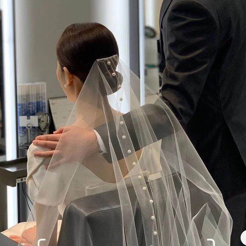 Korte Twee Lagen Wedding Veils Met Kam Parels Kralen Met Blusher Vintage Bruids Haar Accessoires
