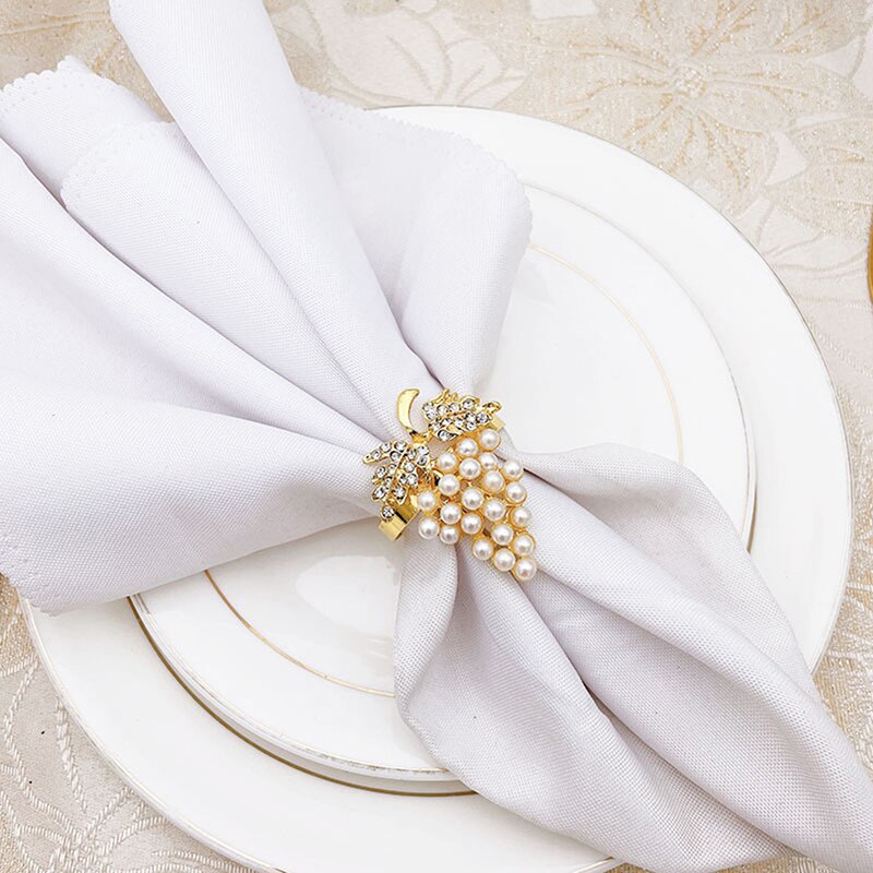 Grapes Napkin Rings with Glittering Imitation Diamond and Pearls Inlay Alloy Napkin Ring Holder