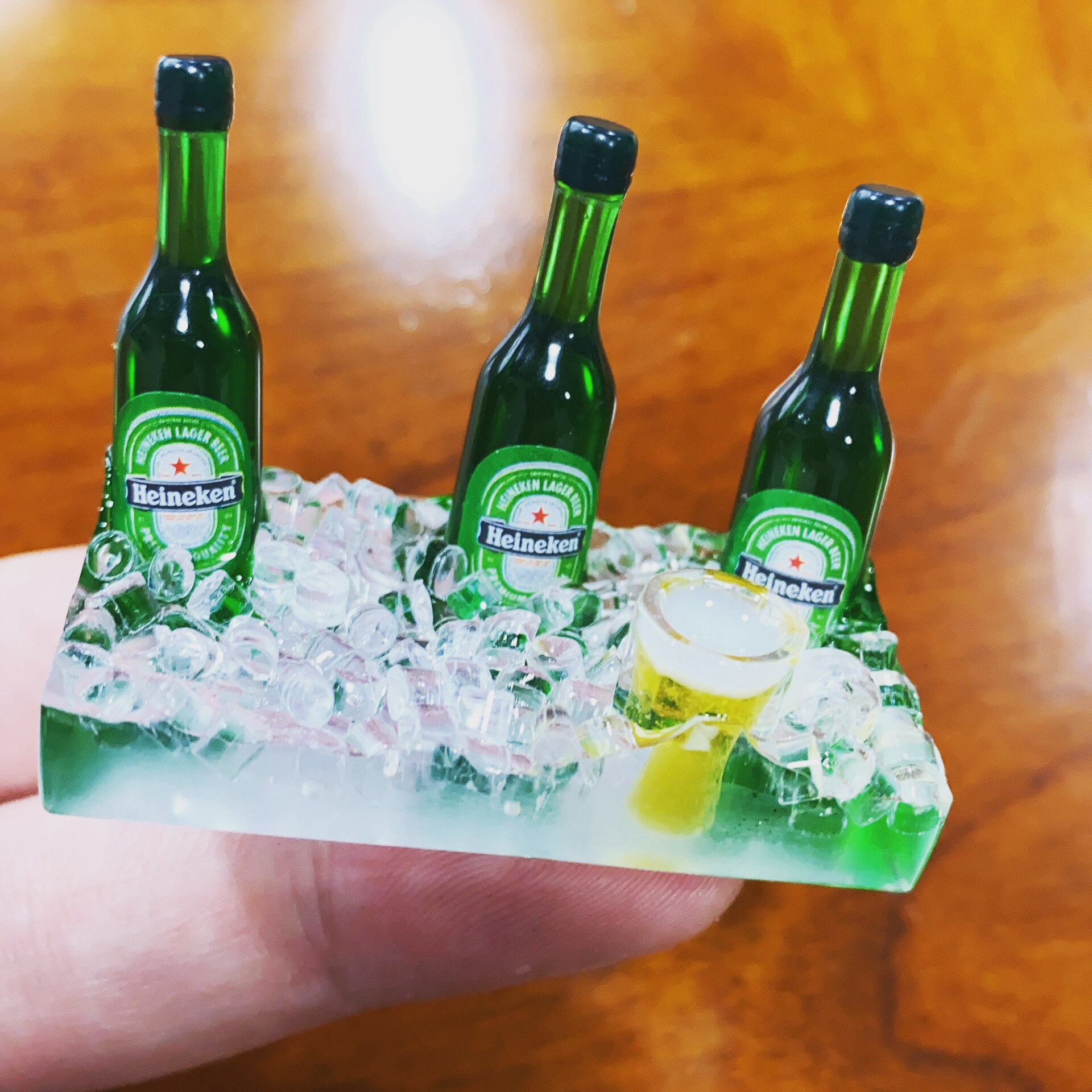 Cute Fridge Magnet Cardboard Home Decoration Wall Fridge Magnet Souvenir Toy Fridge Magnet Decor: Heineken