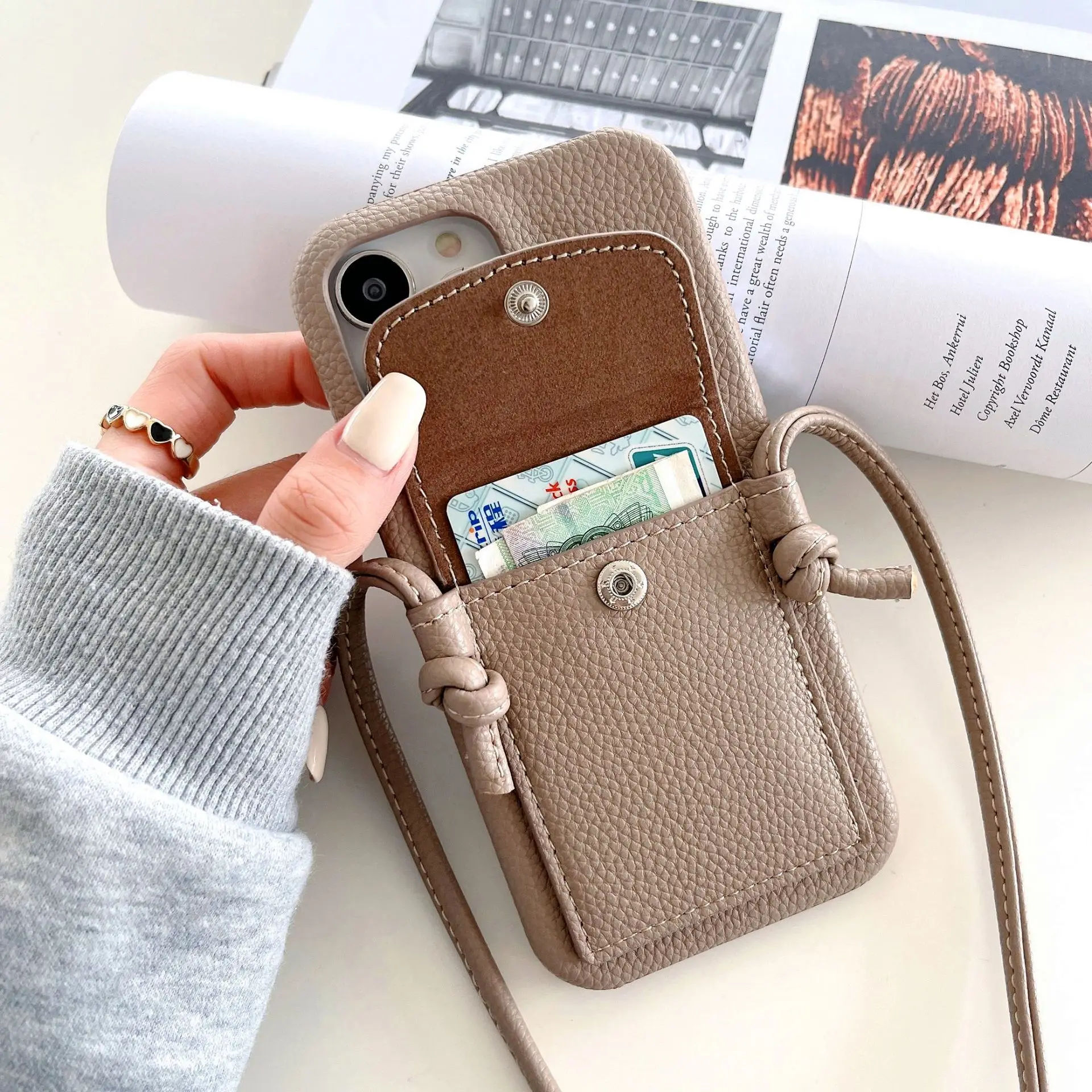 Coque de téléphone avec lanière à bandoulière, étui portefeuille en cuir avec sangle porte-cartes pour iPhone 16 15 14 13 12 11 Pro Max Mini XR XS Max 7 8 Plus