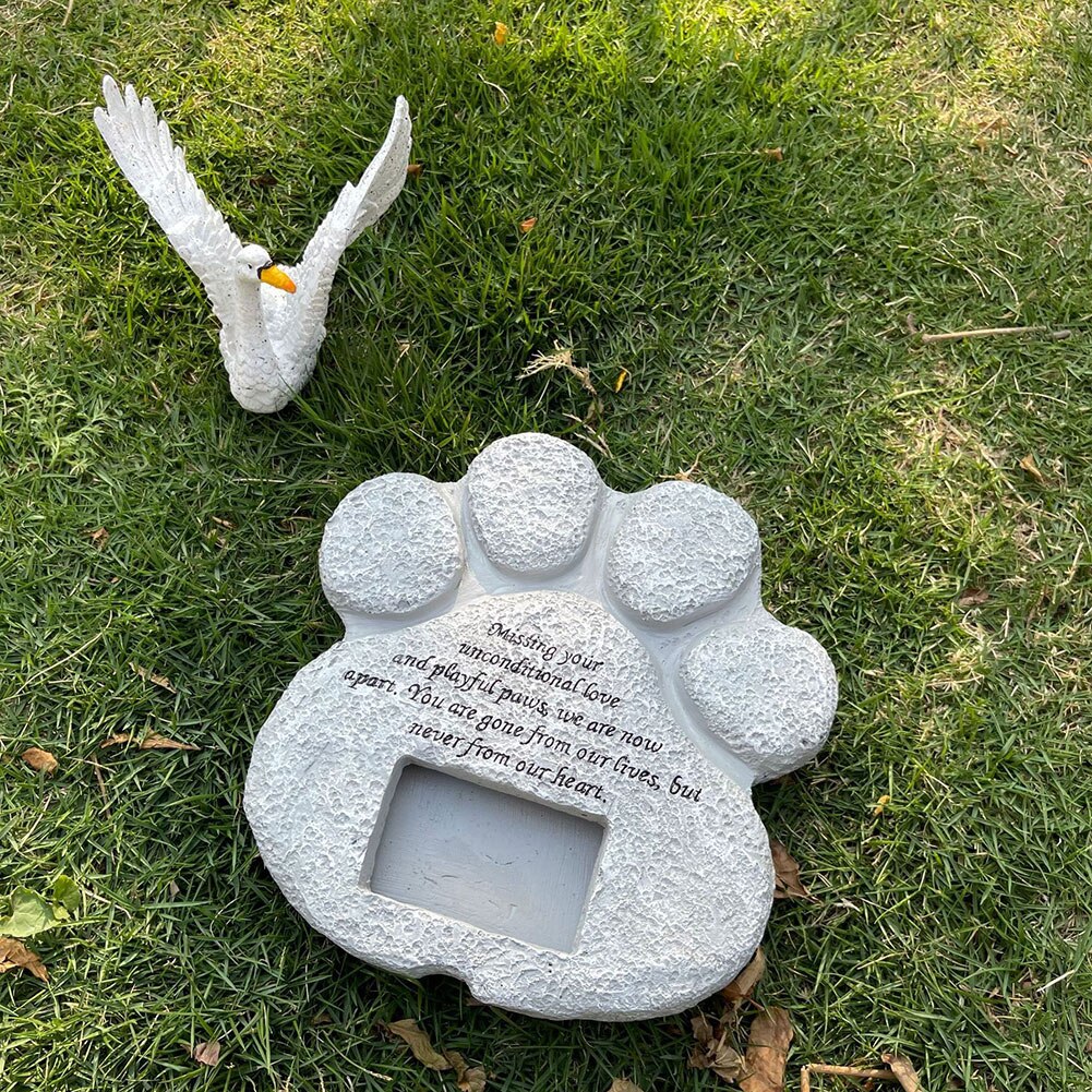 Pet Memorial Stone Paw Print Photo Frame Grave Pet Monument Tombstone For Dogs Cats Animal Funeral Tombstone Resin Ornament