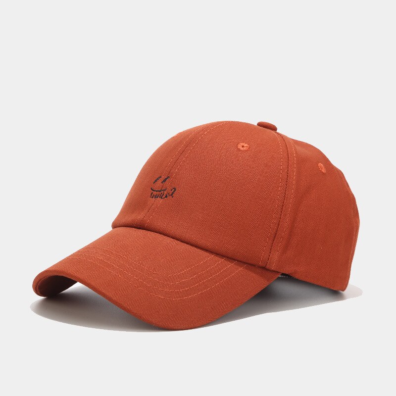 Burizzi solid sommer hat unisex kvinder mænd afslappet sport baseball cap smilende ansigt broderet visir hip hop snapback monteret hatte: Rød