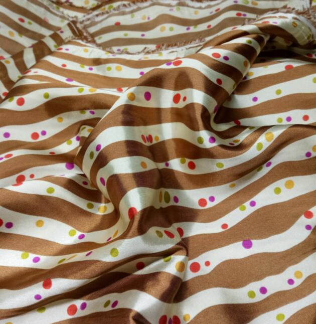 Dekoration blankt stof dejligt hjerte trykt charmeuse stof polyester tilda håndværk tørklæde bånd materiale satin stoffer: -en